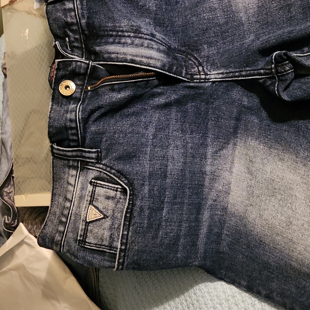 guess shorts